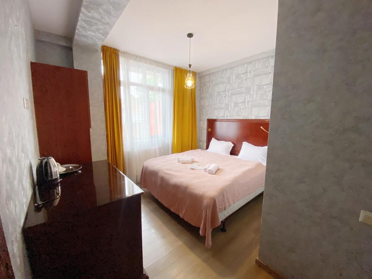 Chonkadzehotel Tbilisi Exterior photo